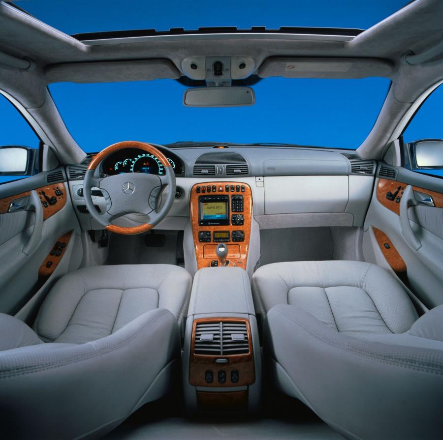  Mercedes-Benz CL-Class 1993 года  (фото 19 из 27)
